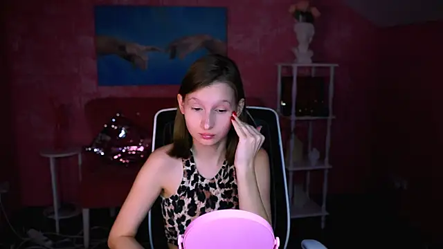 EllaHorton online show from 04.04.26
