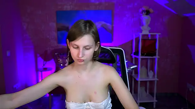 EllaHorton online show from 06.15.26