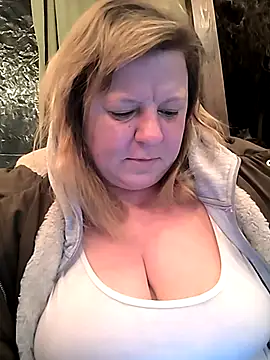 jusichka online show from 10.23.25