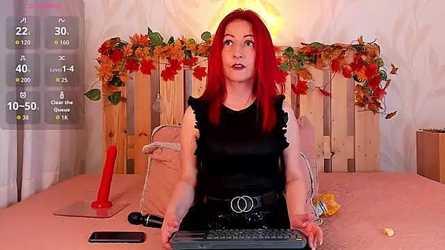 Snapshot of ivone_adams chatting on 10.15.25 ivone adams online show from 10.15.25