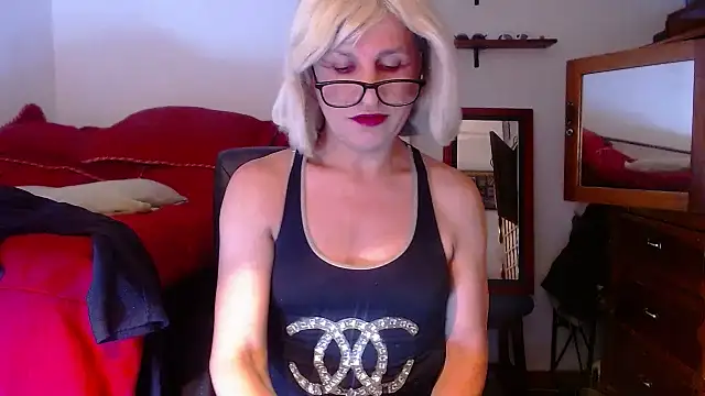 LorenJade online show from 08.02.26