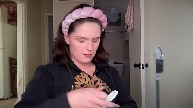 sexylilly69 online show from 02.19.25