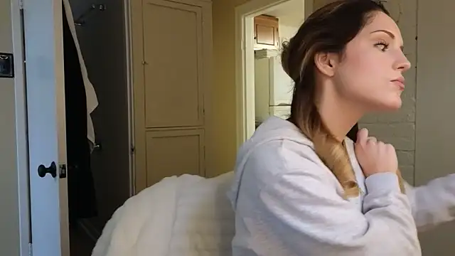 sexylilly69 online show from 06.12.26