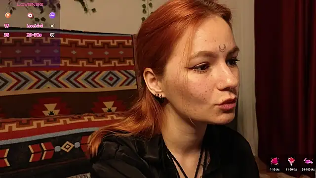 girl with snaketatto0 online show from 12.14.25