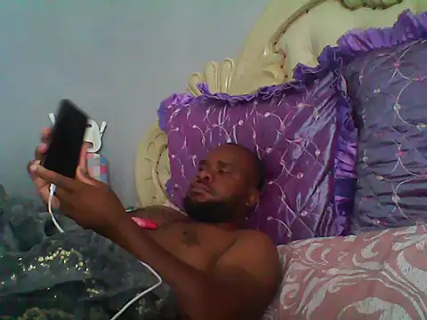 Snapshot of spopo619 chatting on 12.19.25 spopo619 online show from 12.19.25