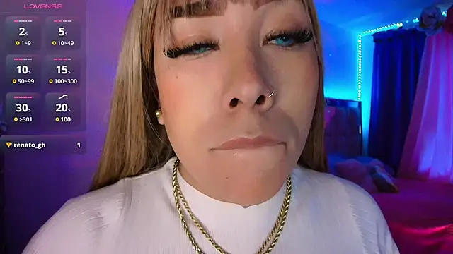 Snapshot of leahtemptation3 chatting on 02.23.25 leahtemptation3 online show from 02.23.25