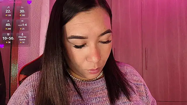 Snapshot of leahtemptation3 chatting on 11.26.25 leahtemptation3 online show from 11.26.25