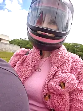 Snapshot of Irresistible24 chatting on 12.17.25 Irresistible24 online show from 12.17.25