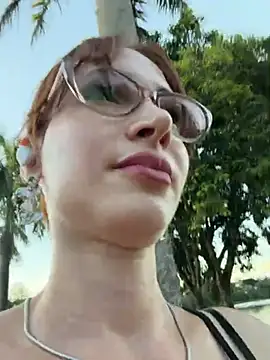 Snapshot of Irresistible24 chatting on 02.14.26 Irresistible24 online show from 02.14.26