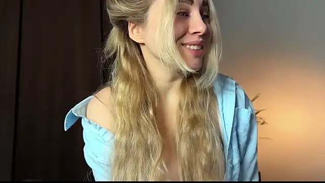 Snapshot of hotexclusive_ chatting on 03.02.26 hotexclusive online show from 03.02.26