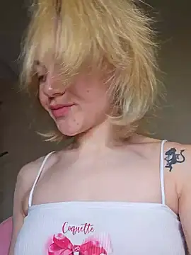 Snapshot of BabySPieS chatting on 12.18.24 BabySPieS online show from 12.18.24