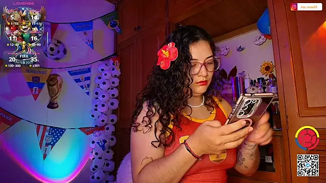 Snapshot of eva_rosse69 chatting on 06.26.26 eva rosse69 online show from 06.26.26