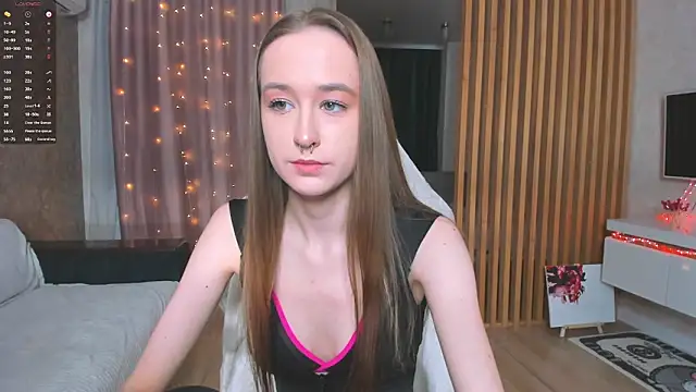 Snapshot of Sweett_Monica chatting on 03.14.25 Sweett Monica online show from 03.14.25