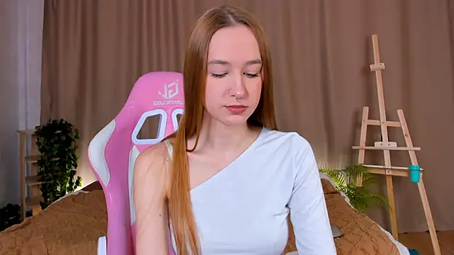 Snapshot of Sweett_Monica chatting on 09.16.25 Sweett Monica online show from 09.16.25