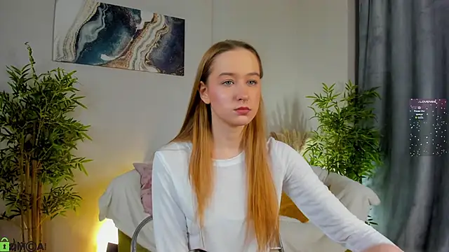 Snapshot of Sweett_Monica chatting on 11.24.25 Sweett Monica online show from 11.24.25