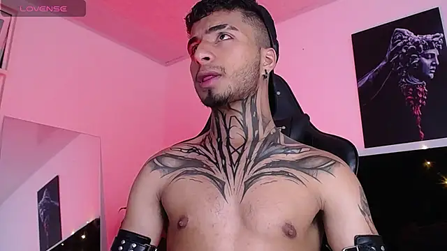 JuanCamiilo 66 online show from 02.14.25