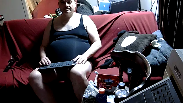 Snapshot of caressonnous chatting on 11.07.25 caressonnous online show from 11.07.25