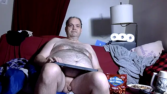 Snapshot of caressonnous chatting on 11.12.25 caressonnous online show from 11.12.25