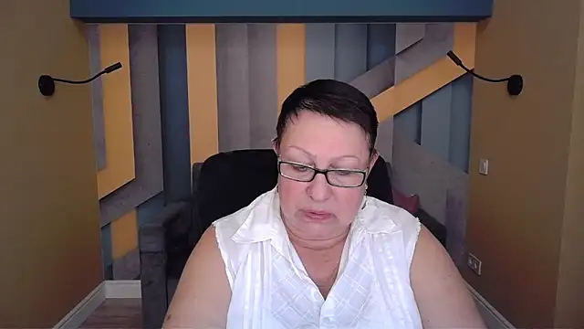 BarbaraTurners online show from 11.21.25