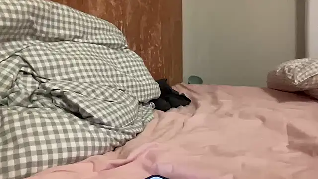 Snapshot of PeterCrenshaw chatting on 11.16.25 PeterCrenshaw online show from 11.16.25