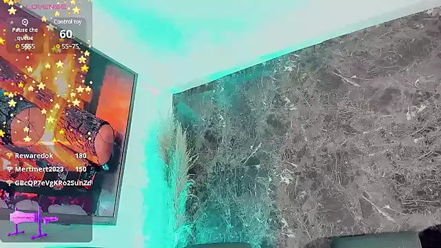 Emmaa Saenz  online show from 01.04.25