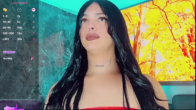 Emmaa Saenz  online show from 10.15.25