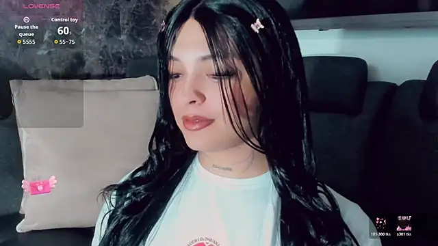 Emmaa Saenz  online show from 07.03.26