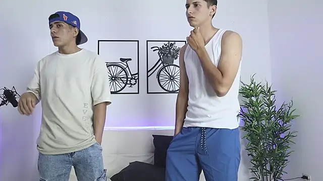 Snapshot of Crazy_nigth01 chatting on 10.05.25 Crazy nigth01 online show from 10.05.25