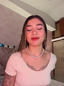 Snapshot of Arianavillada chatting on 02.12.26 Arianavillada online show from 02.12.26