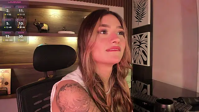 Snapshot of Arianavillada chatting on 02.22.26 Arianavillada online show from 02.22.26