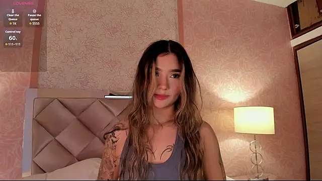 Snapshot of Arianavillada chatting on 03.10.26 Arianavillada online show from 03.10.26