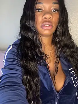 Snapshot of CharismaaBanx chatting on 03.22.26 CharismaaBanx online show from 03.22.26