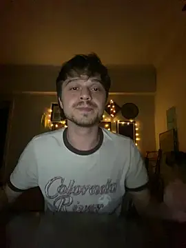 Snapshot of oguuxum chatting on 03.22.26 oguuxum online show from 03.22.26