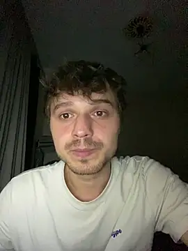 Snapshot of oguuxum chatting on 04.03.26 oguuxum online show from 04.03.26