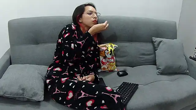 Katalleya jyj online show from 02.22.25