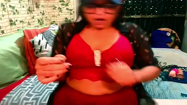 Snapshot of Indian_Blaze00 chatting on 03.14.25 Indian Blaze00 online show from 03.14.25