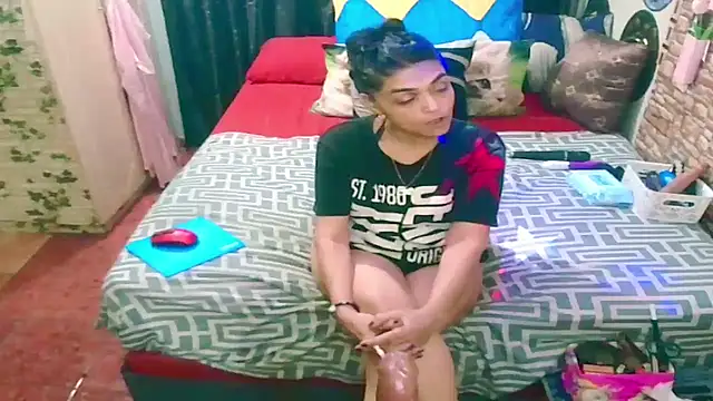 Snapshot of Indian_Blaze00 chatting on 09.19.25 Indian Blaze00 online show from 09.19.25