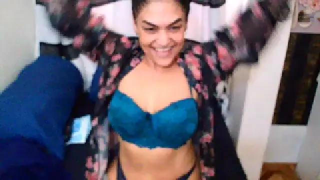 Snapshot of Indian_Blaze00 chatting on 10.12.25 Indian Blaze00 online show from 10.12.25