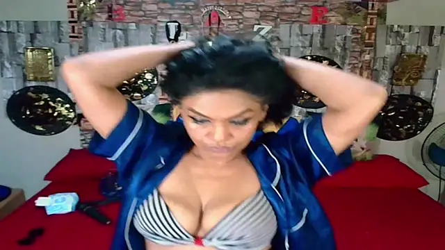 Snapshot of Indian_Blaze00 chatting on 10.19.25 Indian Blaze00 online show from 10.19.25