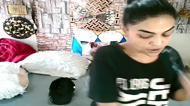 Snapshot of Indian_Blaze00 chatting on 10.29.25 Indian Blaze00 online show from 10.29.25