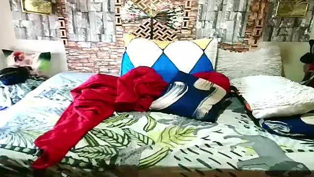 Snapshot of Indian_Blaze00 chatting on 11.06.25 Indian Blaze00 online show from 11.06.25