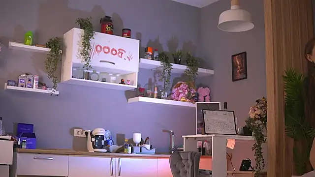 ButterflyLeah online show from 01.10.26