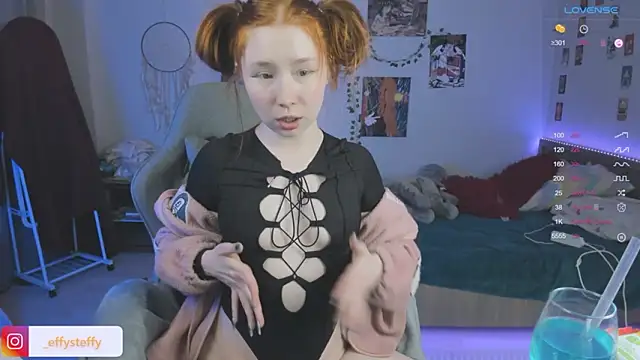 CallMeEffy1 online show from 02.21.26