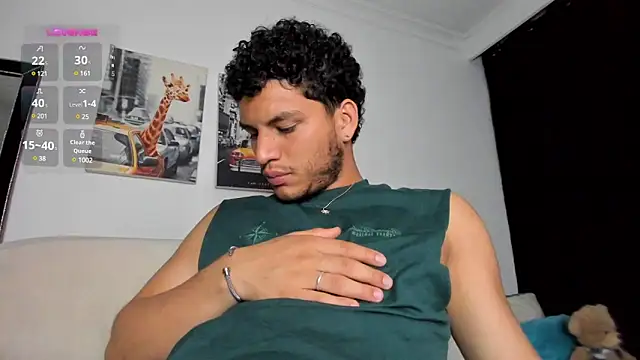 Snapshot of Curlblue chatting on 02.07.25 Curlblue online show from 02.07.25