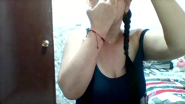 Snapshot of Alisson_brand chatting on 02.11.26 Alisson brand online show from 02.11.26