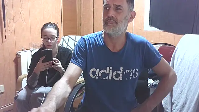 Snapshot of Lia_Y_PatrickX chatting on 12.21.25 Lia Y PatrickX online show from 12.21.25