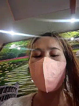 Snapshot of zizi_public chatting on 01.08.25 zizi public online show from 01.08.25