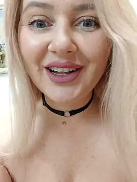 LadyLolyPop  online show from 10.10.25