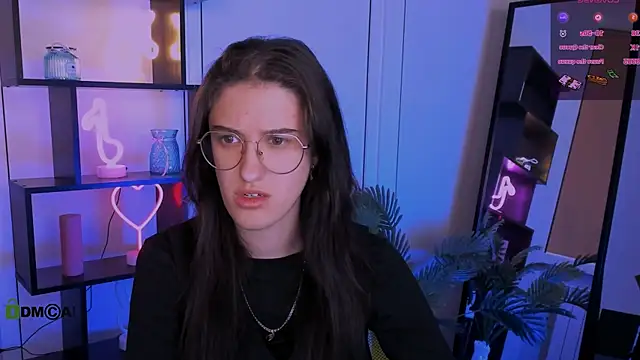 Snapshot of scarlet_mooore chatting on 09.23.25 scarlet mooore online show from 09.23.25