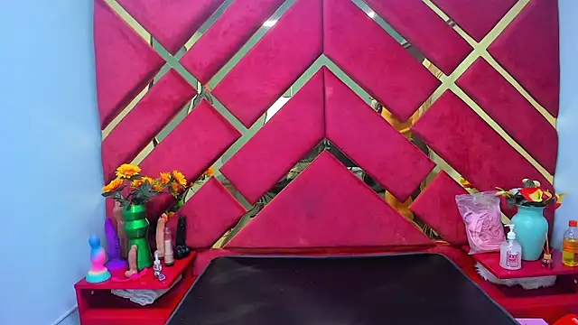 Snapshot of Sweet_Annyy chatting on 11.11.25 Sweet Annyy online show from 11.11.25